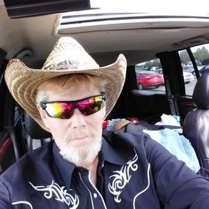 Meet your Posher, Dan